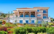 Schisma Eloundas Kreta, Schisma Eloundas: Luxusvilla am Meer mit Pool, Privatstrand und 5-Sterne-Hotelservice zu verkaufen Haus kaufen